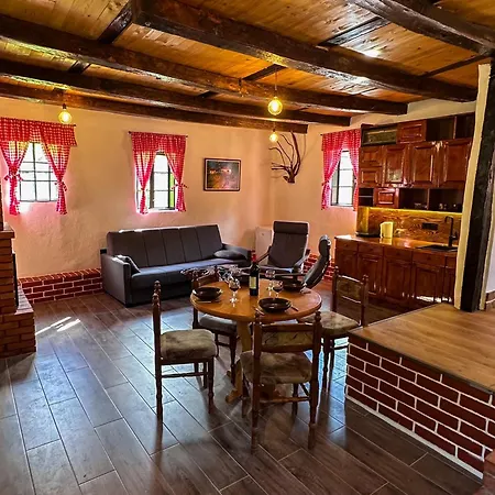 Rajkova Divana Holiday home Krepoljin